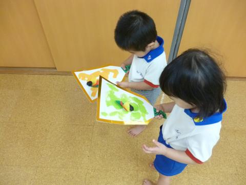 １歳児 １月 製作 羽子板 蓮美幼児学園千里丘キンダースクールブログ