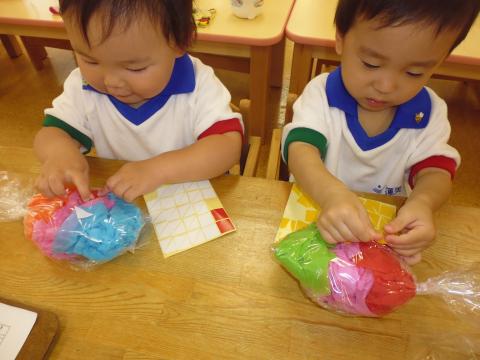 １歳児 ７月 製作 海 蓮美幼児学園千里丘キンダースクールブログ