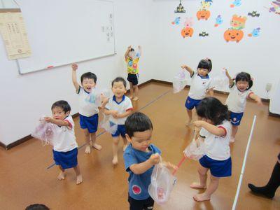 ぱんだ組のパラシュート 蓮美幼児学園てんまばしナーサリーブログ