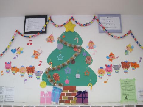 ３歳児 １２月 壁面製作 クリスマス 蓮美幼児学園第2とよすナーサリーブログ