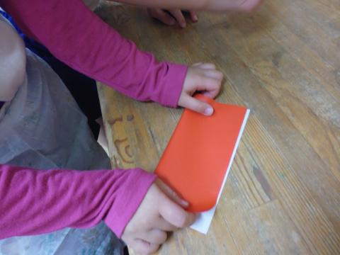 ５歳児 １月 折り紙製作 ししまい 蓮美幼児学園千里丘キンダースクールブログ